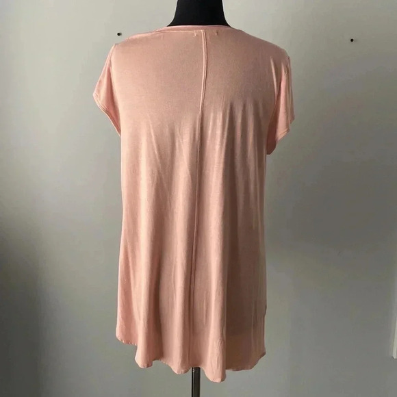 Bordeaux | V-Neck, Hi-Low T-shirt - Picture 3 of 7